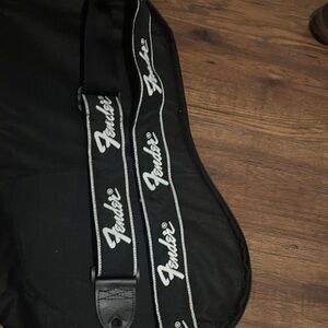 Fender Black and White Logo Electric Guitar Strap
